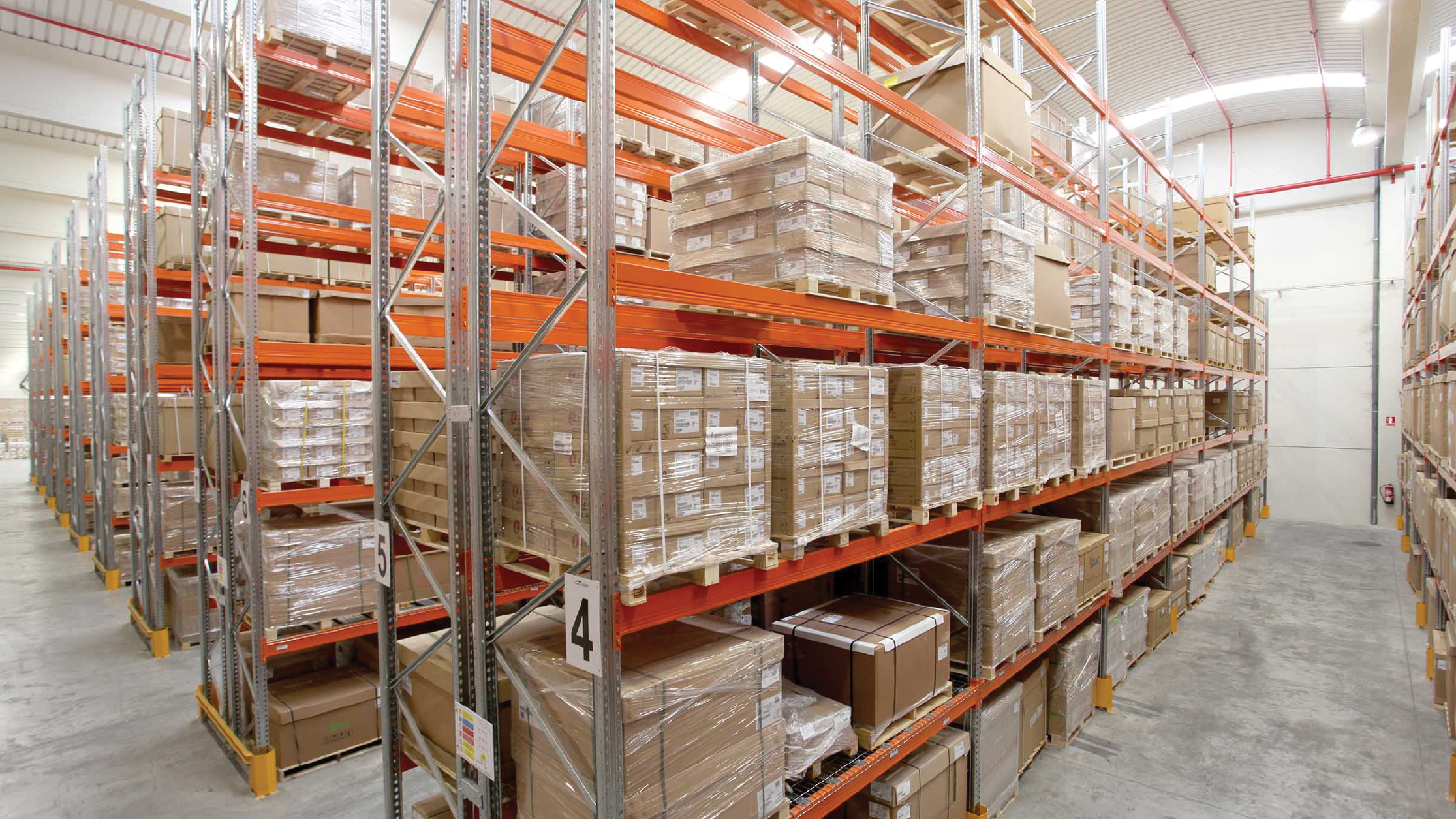 Adjustable Pallet Racking (APR) is quick to install and works with standard forklifts